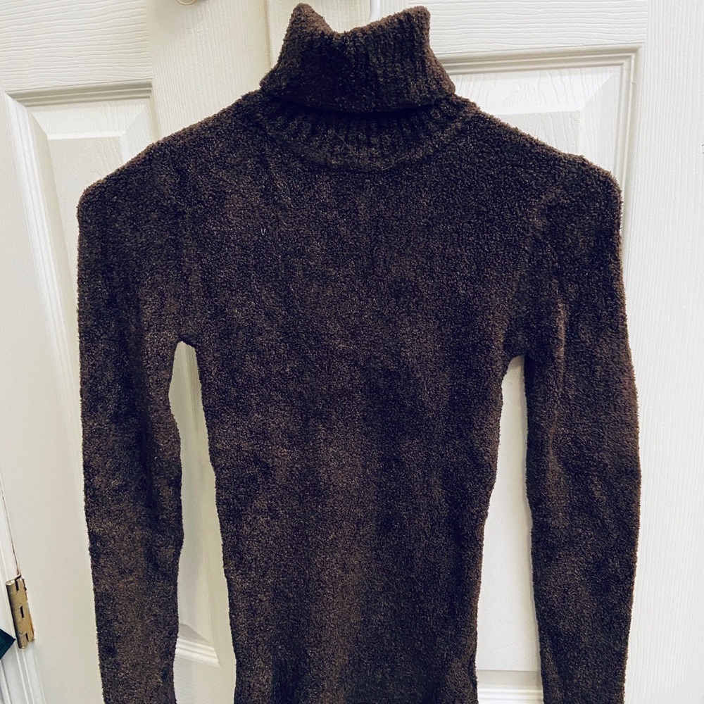 Gap Dark Brown Turtle Neck size XS